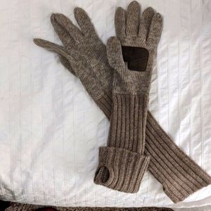Super soft cotton and wool blend gloves